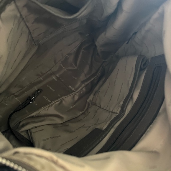 MK Bag - Picture 4 of 8